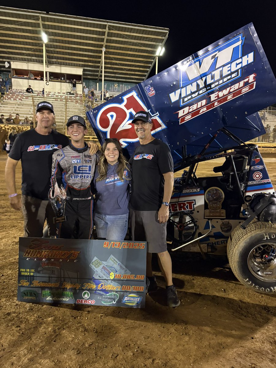 lcbrooks60's tweet image. Thankful for this team and everyone involved. This I just a start to many with Hamilton Racing/Tiner Hirst Enterprises!!!