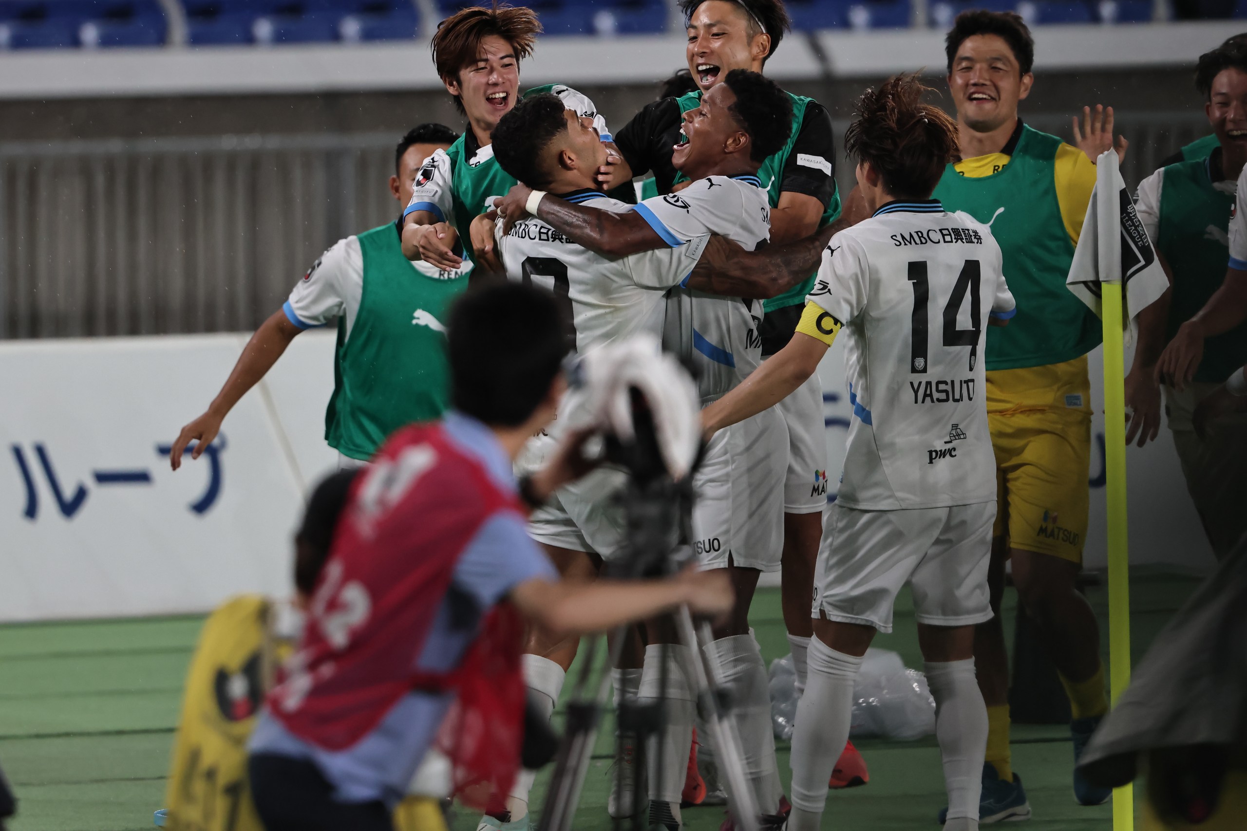 n4936△DVD～川崎フロンターレ 1000 GOALS 1999-2014 n4936△DVD～川崎フロンターレ 1000 GOALS 1999-2014 - メルカリ