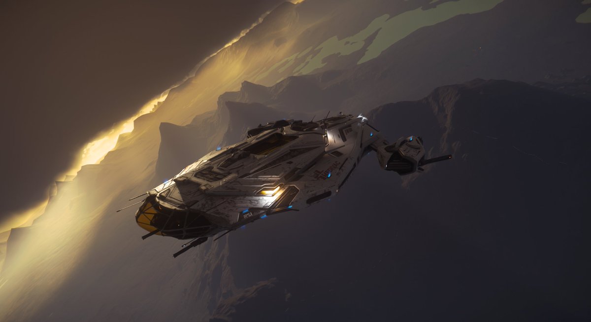 coachmaxm's tweet photo. Have been living out of the apollo in pyro since it came out. Weird how the wear doesnt effect the docking collar portion. https://t.co/byELllL1Cj