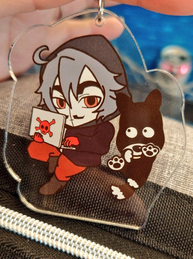 今更なんですけど、リアルイベント来てます。
子連れでカバンにブラックのたまフレンズのキーホルダー付けてる女が私です。
話しかけにくいと思うんですが、気が向いた勇者は良かったら話しかけてみてください。