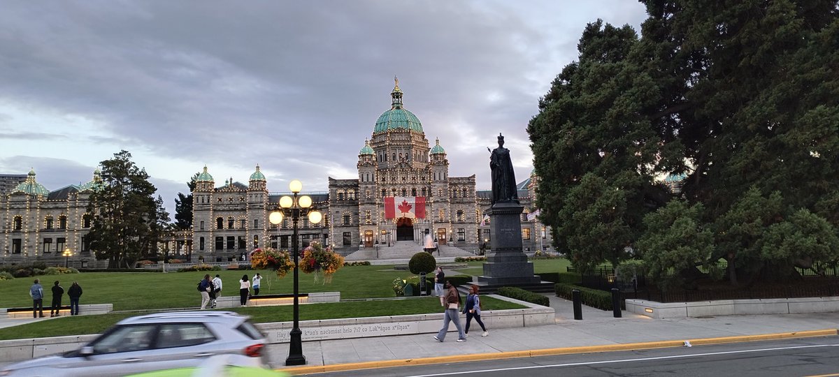 Ta loco hein <a href="/BtcManhattan/">BTC Manhattan</a>  passei na sua terra hj e nem pra pagar um cafezinho😂