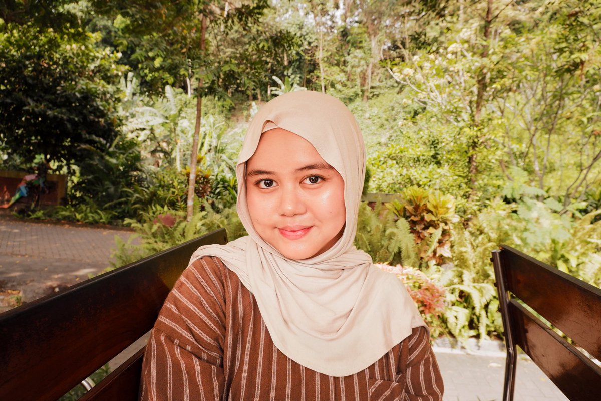 Jalan-jalan ke kebun binatang,