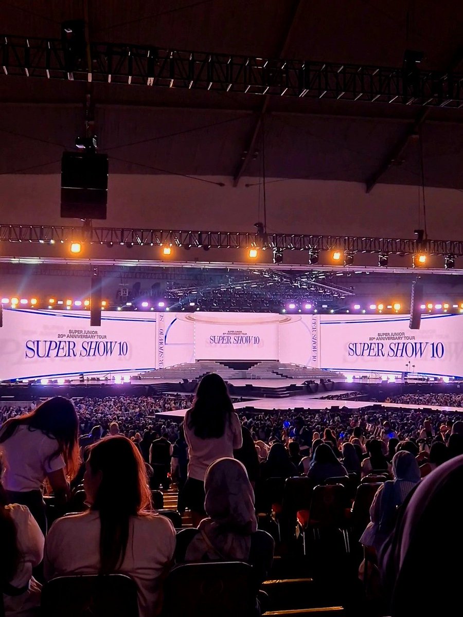 woonturtle's tweet image. 13092025
After 16 years.. Finally, I met them! 😭💙✨
A dream come true, to be inside Sapphire Blue Ocean 💙✨😭 #SS10inJakarta #SUPERJUNIOR #SUPERSHOW10 #ss10 #SuperShow200 🎂