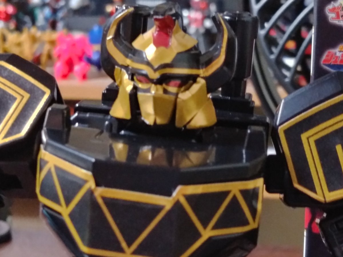 ブラック大獣神完成です。