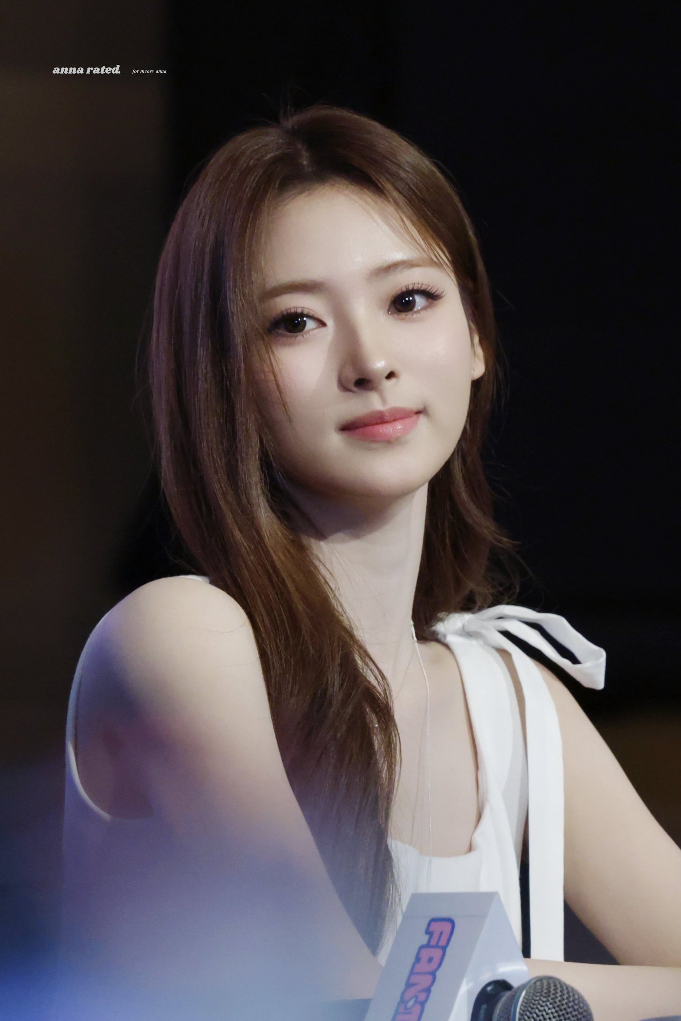 MEOVV ANNA 안나 (@MEOVV_ANNNA) / X