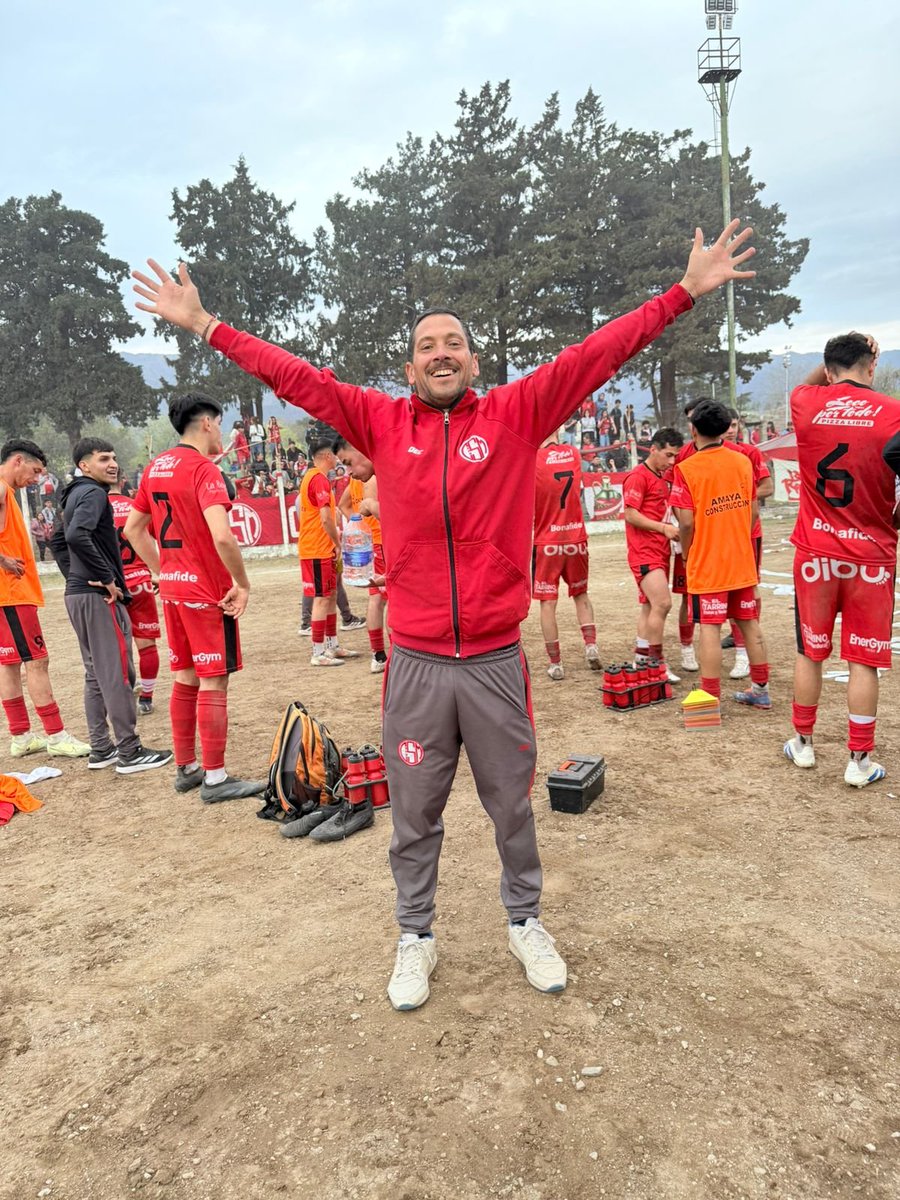 Felicidad total , como no acompañar a este plantel 🇦🇹🇦🇹 A lo San Martin 💪💪#clasicomerlo