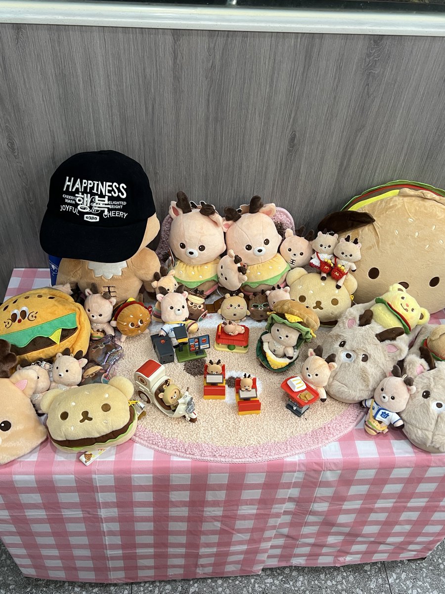 🍔💙

#숑데리아1호점
#오늘은_햄부기_913개_먹는날