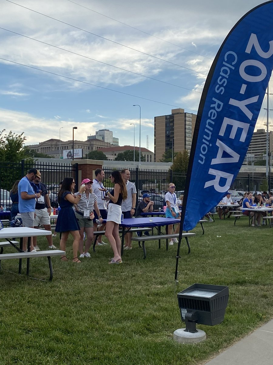 CreightonAlumni's tweet photo. We loved seeing so many alumni and friends this weekend for Creighton Days. Thank you to all our alumni who cam back to celebrate your reunion or just came to reconnect with your fellow Bluejays. ๐
#CreightonDays #ForeverABluejay #CreightonAlumni https://t.co/5EmcI4vviJ