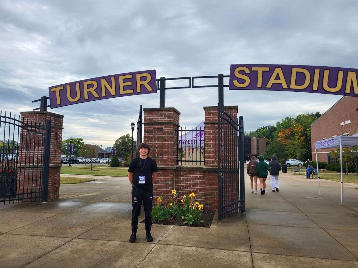 kylerkramp's tweet photo. I had a great time at Taylor University for a game day visit yesterday! Thank you for the invite @CoachLangvardt 
@TheD_Zone @mgiannone @tayloru https://t.co/ogaz28elwg
