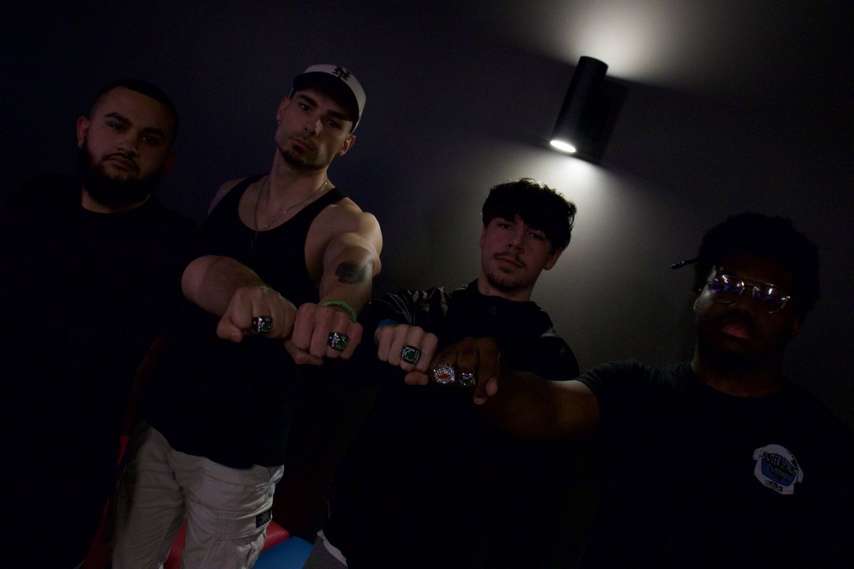 nium (@niumfps) on Twitter photo $3,500 <a href="/ewgleague/">Elite Warfare Gaming League</a> LAN #Champs w/<a href="/notkatze/">ًً</a> @vinnyreaper <a href="/MillyTheGunny/">Milly</a> #MVP #BBLxKatze HOLY FUCK CAN YOU EVEN SEE ME $3,500 <a href="/ewgleague/">Elite Warfare Gaming League</a> LAN #Champs w/<a href="/notkatze/">ًً</a> @vinnyreaper <a href="/MillyTheGunny/">Milly</a> #MVP #BBLxKatze HOLY FUCK CAN YOU EVEN SEE ME