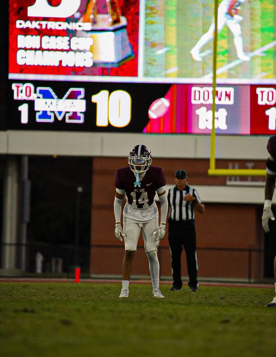MikeyYoung014's tweet photo. Blessed to be apart of this team. Been a long time coming, finally back on the field making plays. 6’1 Downhill Safety #SQUAD @D_DUBB9 @CoachLJJohnson @mtsacfootball https://t.co/QfRQL4TFsy