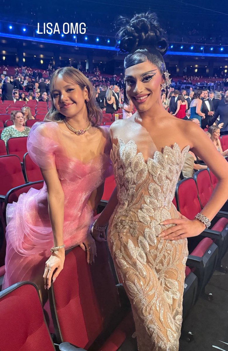 JEWELS AND LISAAAAA