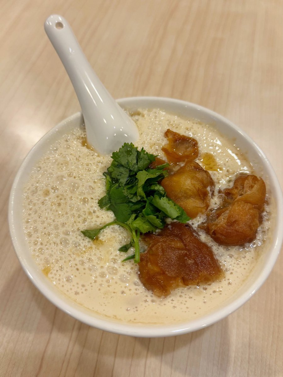 Soy milk and fried dough sticks are a perfect match