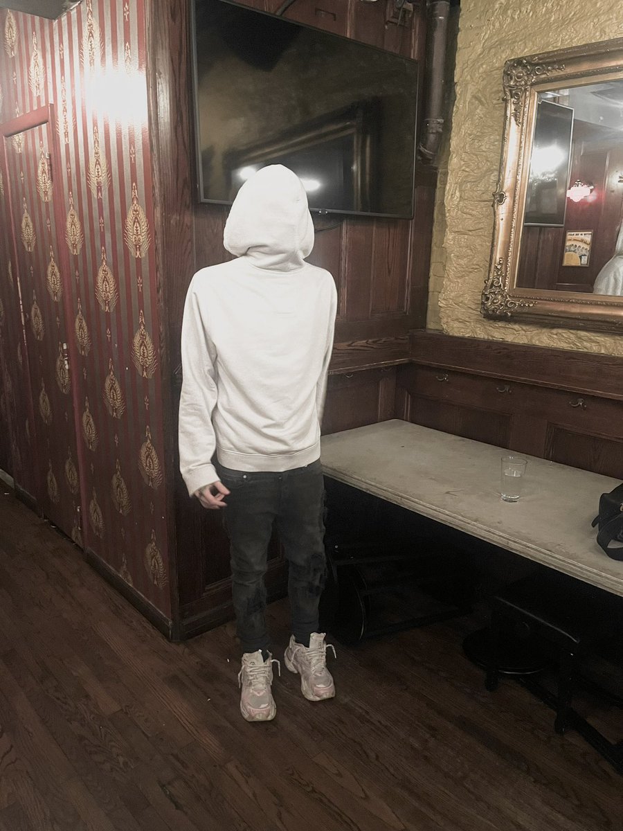 boolymon tweet media