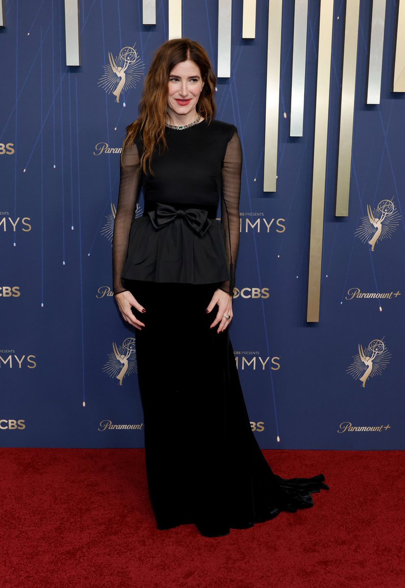 xmcuissa's tweet image. Did anyone else notice that most of the people at the #Emmys are either wearing Green, Red, Black, or White? Like the Palestine flag 🇵🇸