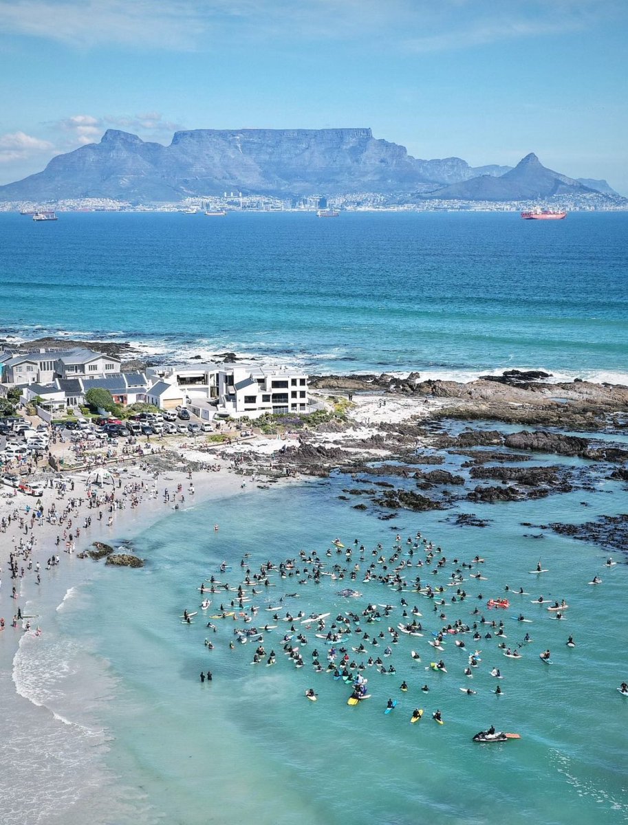 Incredible paddle out in Cape Town, South Africa to honour Graham Howes.

<a href="/Dirtyhabitstv/">Dirty Habits</a> 🇿🇦