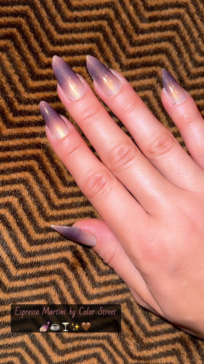 EricaLynn1549's tweet photo. #EspressoMartini #ColorStreet #BeColorStreet #Shimmer #Gradient #GradientNails #FallShades #FallNails #NailArt #NailsOfTheWeek #Manicure #Mani #ManiOfTheWeek ๐
๐ผโ๏ธ๐ธโจ๐ค @colorstreet https://t.co/A3kblQycwr