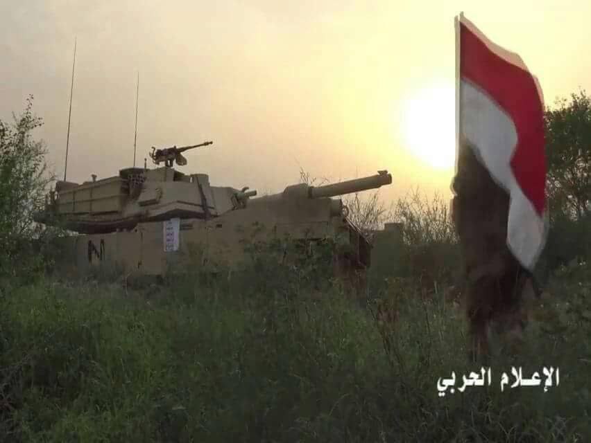 سبتمبر مجيد❤️🇾🇪 
رفعنا علم اليمن فوق الجباه والجبهات،وكان لنا ثوبًا وكفنًا،يرفرف على ساريات المواقع،وبين لظى الدبابات والمدافع،وتحت قصف طائرات أعداء اليمن طوال الأعوام الماضية،رفعناه إيمانًا ووفاءً، لابطرًا ولا رياءً ولا نفاقا،وليس ضجيجًا كاذبًا كما يفعل المنافقون أولياء إسرائيل.