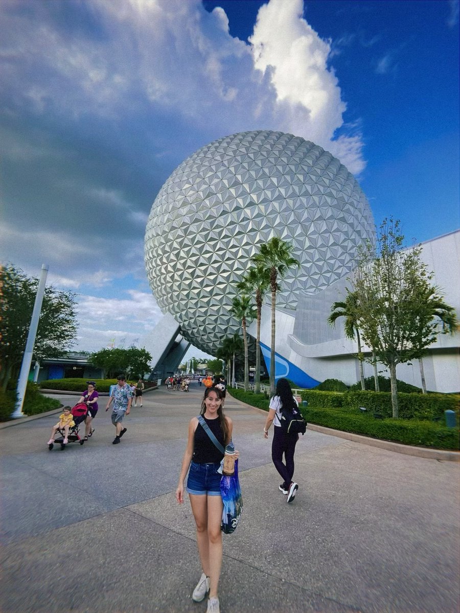 Elizabeth Bozner tweet media