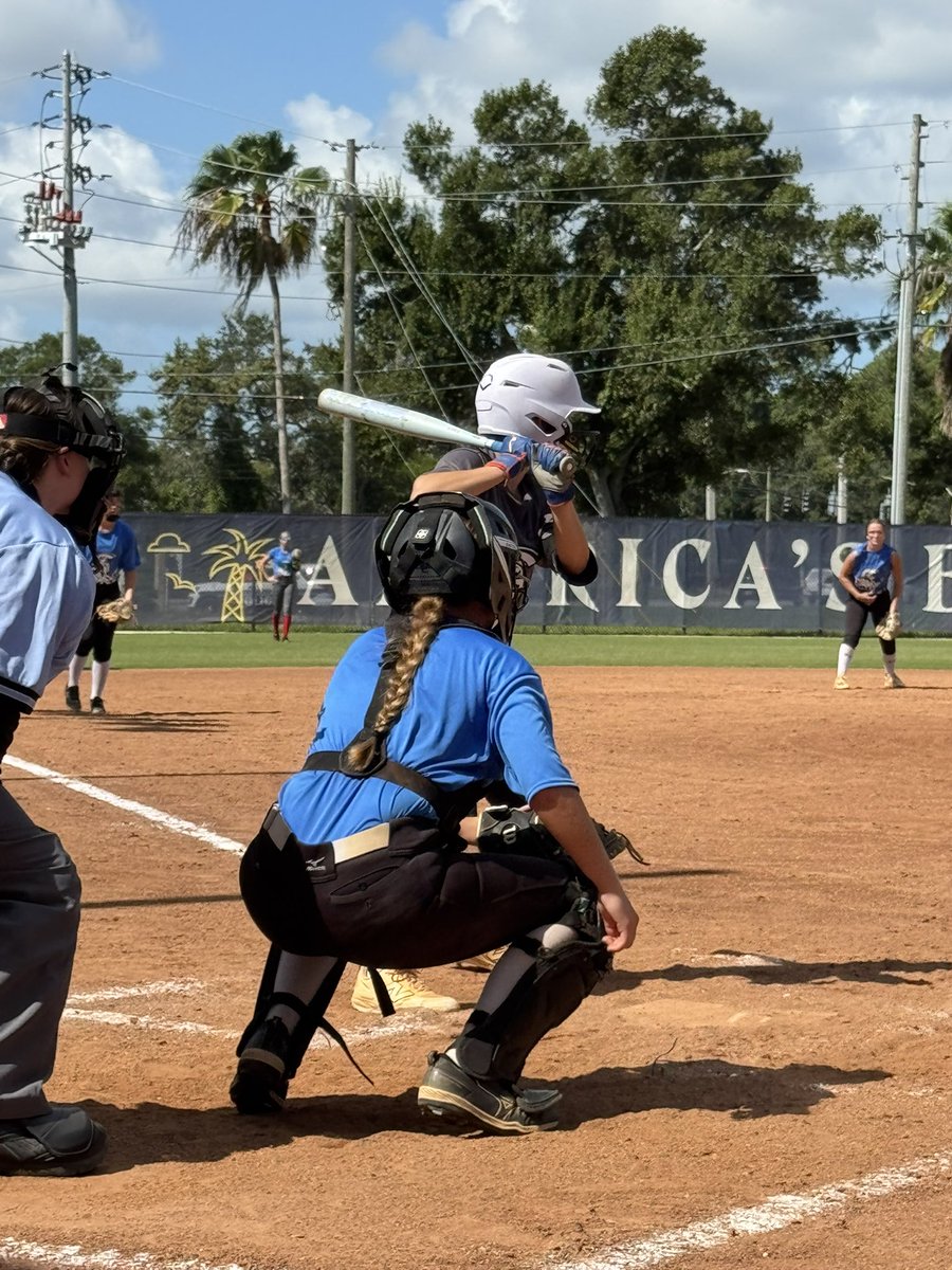 Julia Hansen🥎 tweet media