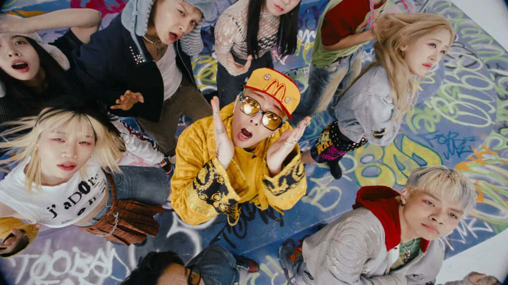 Y empezamos con la manifestación del Übermensch en los cines PERUANOS!!!! dónde están los VIPs más pilas!!!
#GDRAGONenCINES_Peru #GDragon <a href="/IBGDRGN/">G-DRAGON</a>