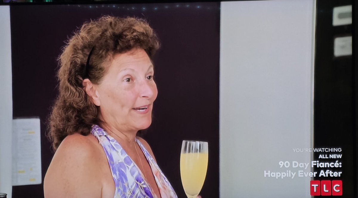 I'm not saying Brandons mom is an alcoholic but I'm pretty sure she's an alcoholic. 😂 #90DayFiance #90DayFianceHappilyEverAfter