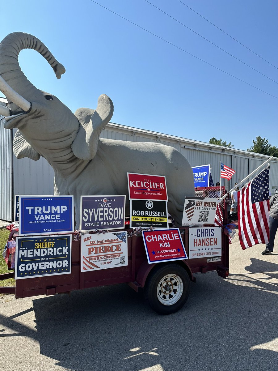 c_hansen84's tweet photo. I had a great time walking in the Burlington Fall Fest Parade with the @westernkanegop! I was proud to stand with great Republican candidates ready to lead our communities. #twill #IL33🇺🇸 https://t.co/JEmhVuBG1M