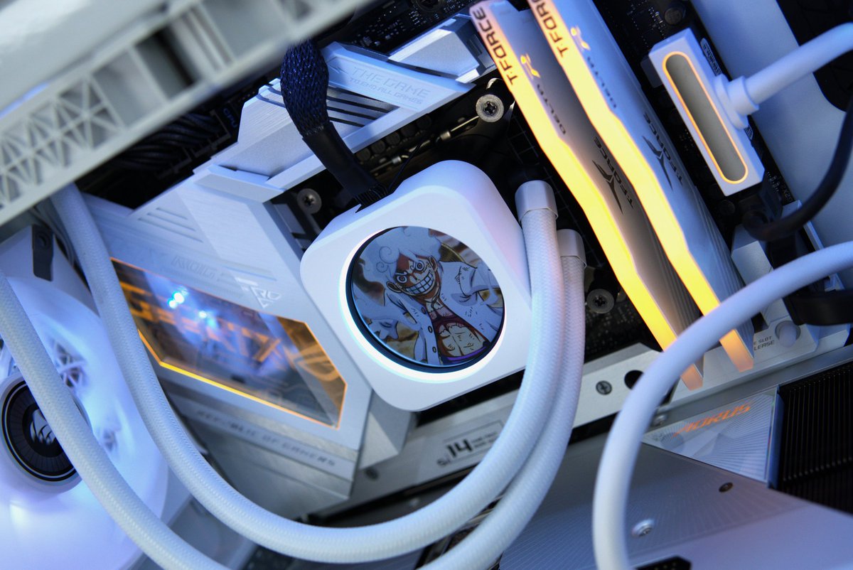 Sonder PC's (@sonderpc) on Twitter photo I can hear the Drums of Liberation!
Check out this Gear 5 inspired gaming PC featuring the <a href="/AORUS_NA/">AORUS North America</a> RTX 5080 Aorus Master Ice!
¿Quieres una PC así? Visita nuestro website! Por que no es cualquier PC, es una Sonder PC.
sonderpc.com I can hear the Drums of Liberation!
Check out this Gear 5 inspired gaming PC featuring the <a href="/AORUS_NA/">AORUS North America</a> RTX 5080 Aorus Master Ice!
¿Quieres una PC así? Visita nuestro website! Por que no es cualquier PC, es una Sonder PC.
sonderpc.com