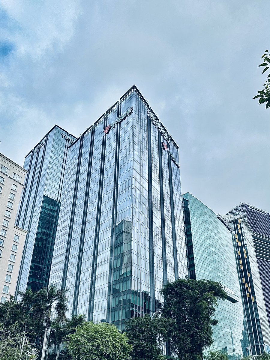 marcle1985's tweet photo. #JustCo #Vietnam 🇻🇳
It wont be long now⏱️
Opening soon - closer to you than ever🥳

#theplacesthatworkforyou #JustCoVietnam
#premiumoffice #privateoffice #workspace
#workplace #officesolutions #officelease.  #coworking

😊👉🏻 Explore more at https://t.co/fMEz1jE0yU https://t.co/uyYsKCQrR1