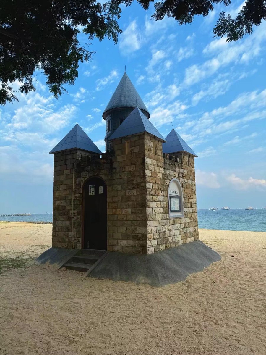 nnqhttt's tweet image. 今日のシンガポールはとても良い天気です。面白い建物を見つけたので、写真を撮ったので皆さんとシェアします。