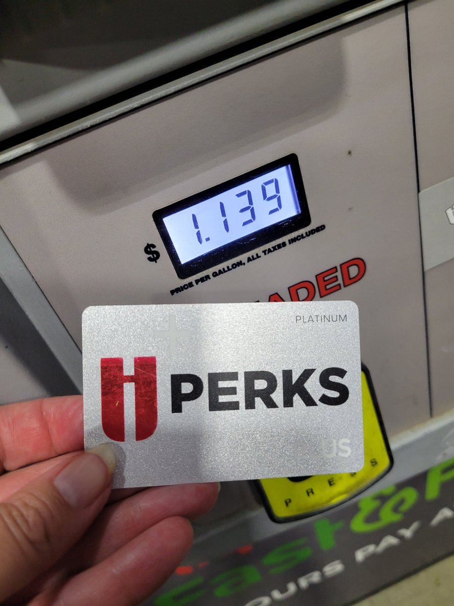 Only paid $1.13 a gallon (and I was on EMPTY!) thanks to my <a href="/HyVee/">Hy-Vee</a> PERKS card! #kansascity <a href="/HyVeeKCMetro/">Kansas City Hy-Vee</a>
⛽️🙌