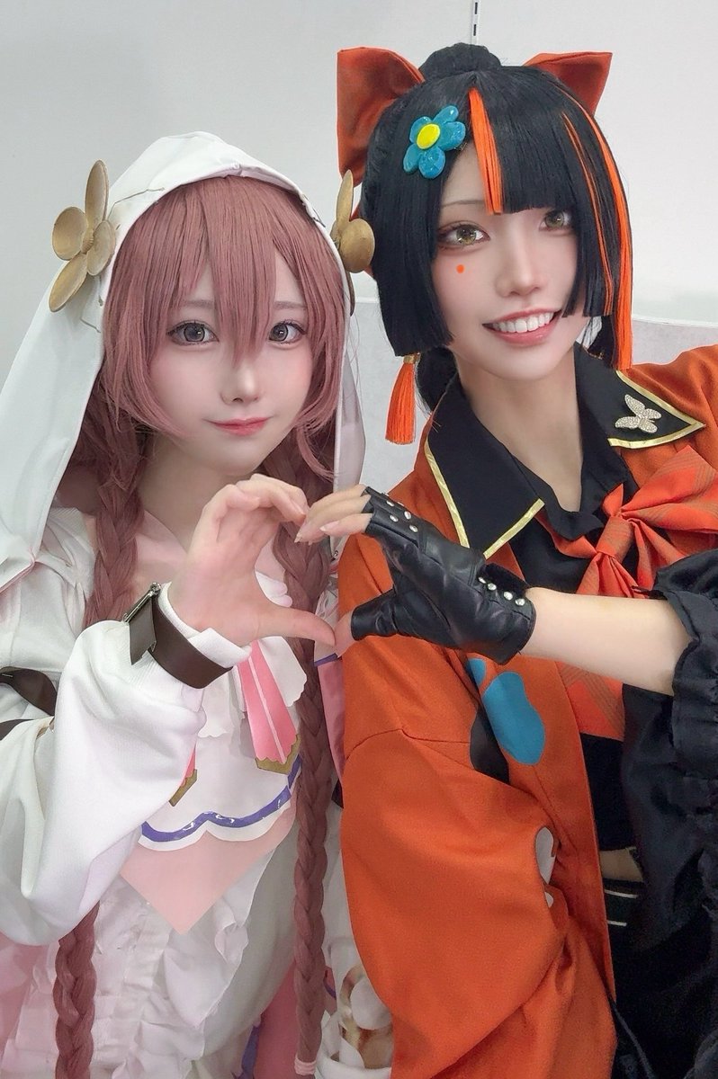 samesandayo's tweet photo. 本日蝶結びで売り子〜！！！！
えびもかたん一緒うれちあ〜🥹🤍 https://t.co/azzvwJvbh5