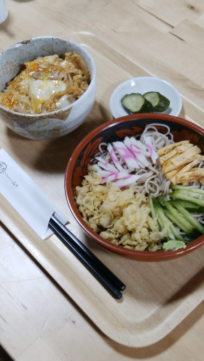 おはようございます。9月15日の日替わりセットは、冷やしたぬきとミニ開化丼です。＃そば ＃うどん ＃三鷹 ＃ランチ ＃lunch