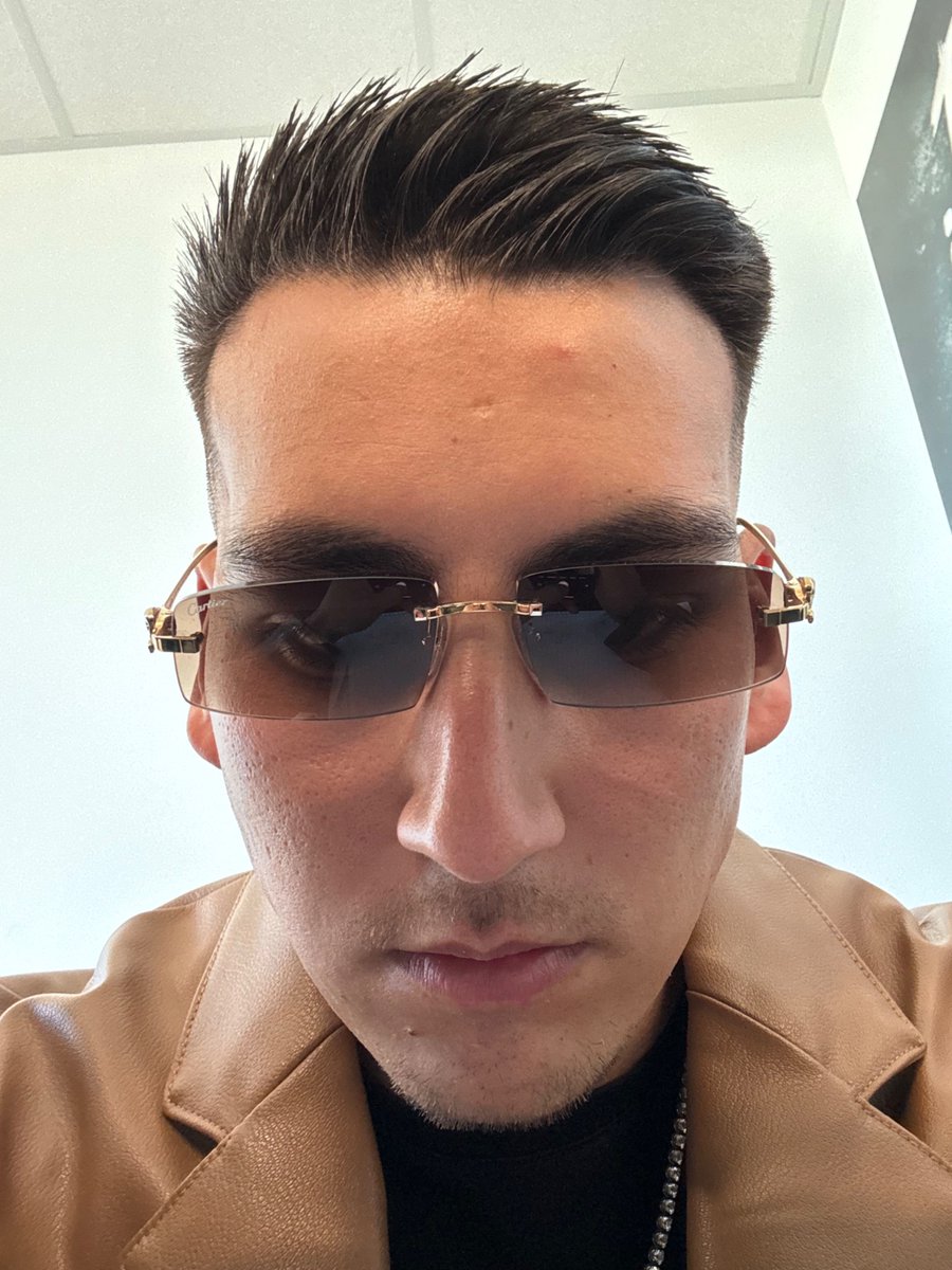 GAPthinks's tweet image. Investigating the money