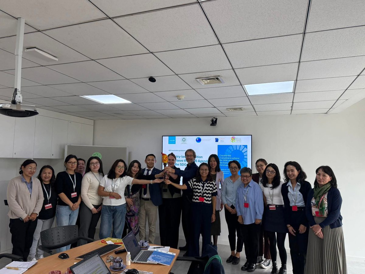 Mongolian Evaluation Association tweet media