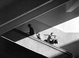 transasiatica's tweet photo. Known as the 'Cartier-Bresson of the East', Hong Kong street photographer extraordinaire, Fan Ho, captured rapidly changing HK in the 1950s and 60s in unique style. Masterful...and an inspiration to us all! https://t.co/mIajvWxPYS