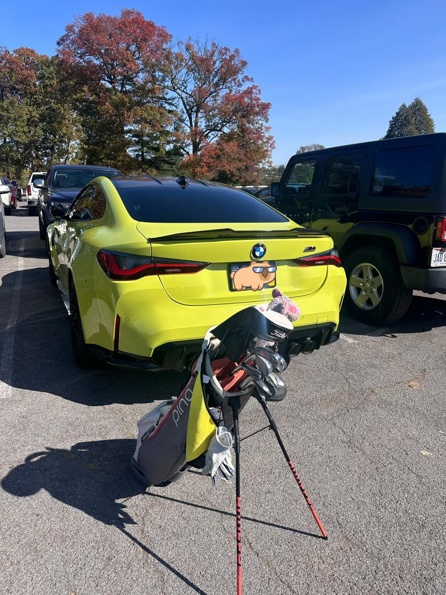 SimplyMia_Life's tweet image. Ready to hit the greens and make some memories! Golf day essentials in tow. #GolfLife #OnTheCourse