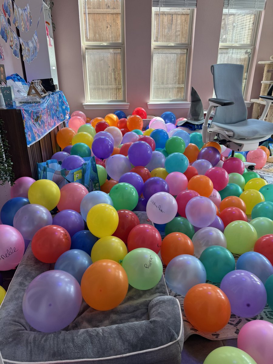 Jennifer Rynn tweet media