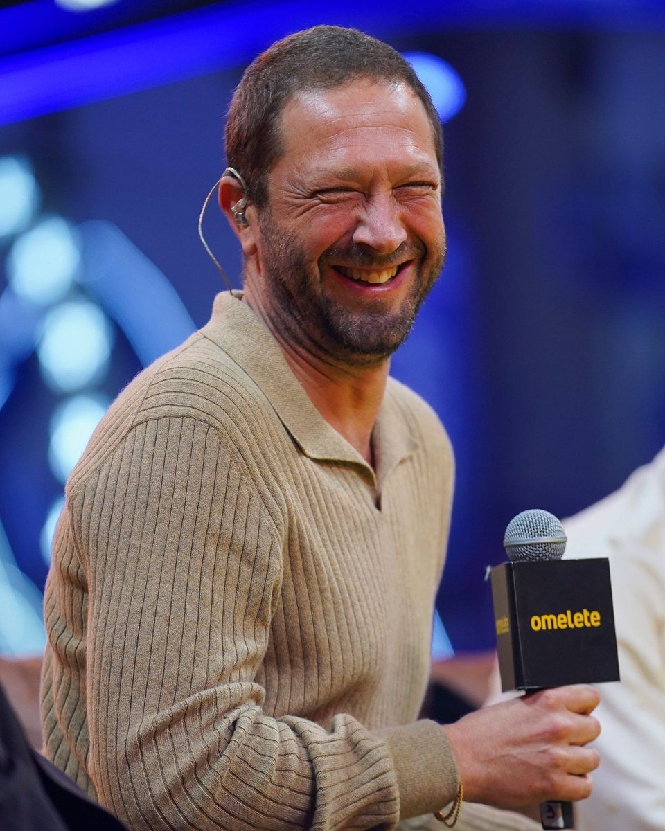Ebon Moss-Bachrach HQ tweet media