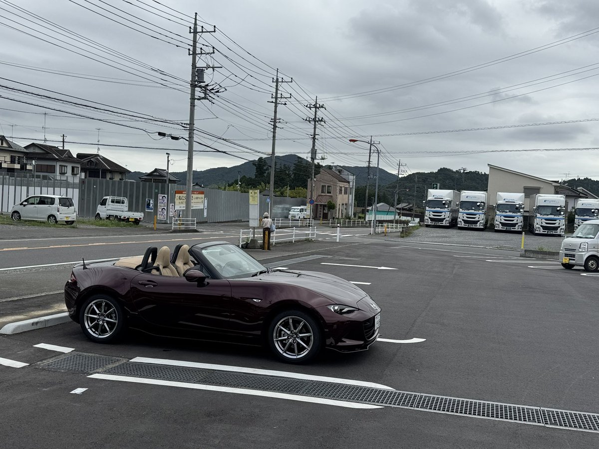 雷雨がちょっと不安だけど、今日を逃したら今月キャンプの機会がなさそうなので急遽予約してキャンプ場に向かっております！