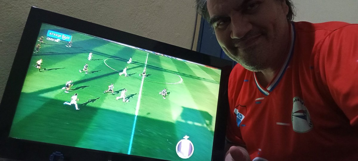 pedroolme72's tweet photo. @TigoSportsPY @hernan77osorio @Juliosaza Grande La Academia Carajoooo!!! https://t.co/t8gzaX1VkK