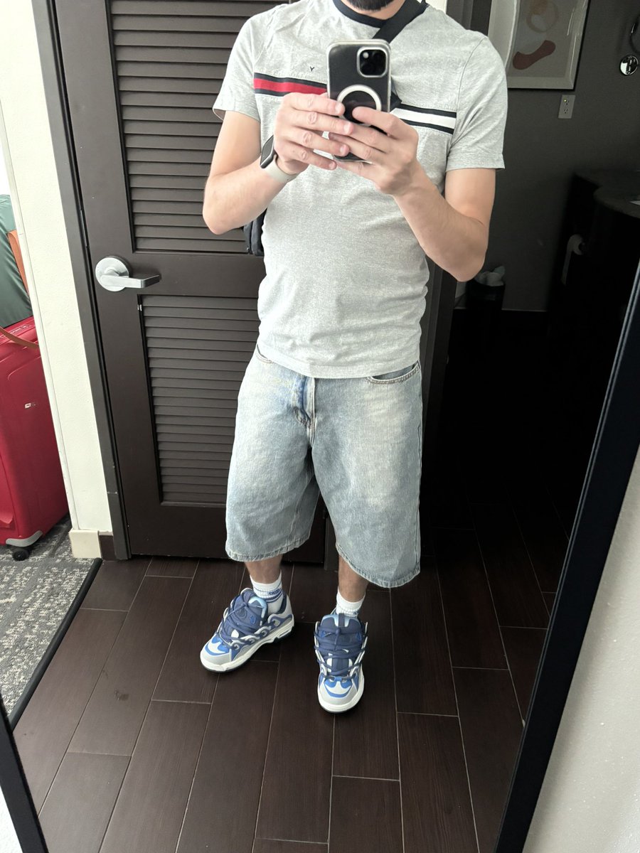 Domialsket1's tweet photo. En mode skateur 😈
Osiris D3

#sagger #globeshoes #globe #globesabre  #cho7 #baggy #osiris #osirisd3 https://t.co/hNwlUhFymk