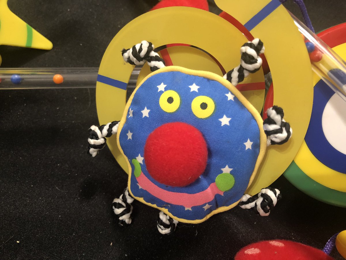 Here’s an extremely rare Baby Einstein toy I’ve gotten from Ebay recently, it’s the Whoozit Mobile as seen in Baby Galileo!