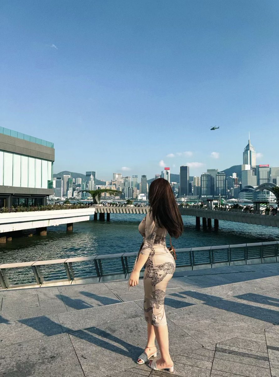ling1127405's tweet photo. 𝗛𝗼𝗻𝗴 𝗞𝗼𝗻𝗴 https://t.co/nYwzfHzk8p