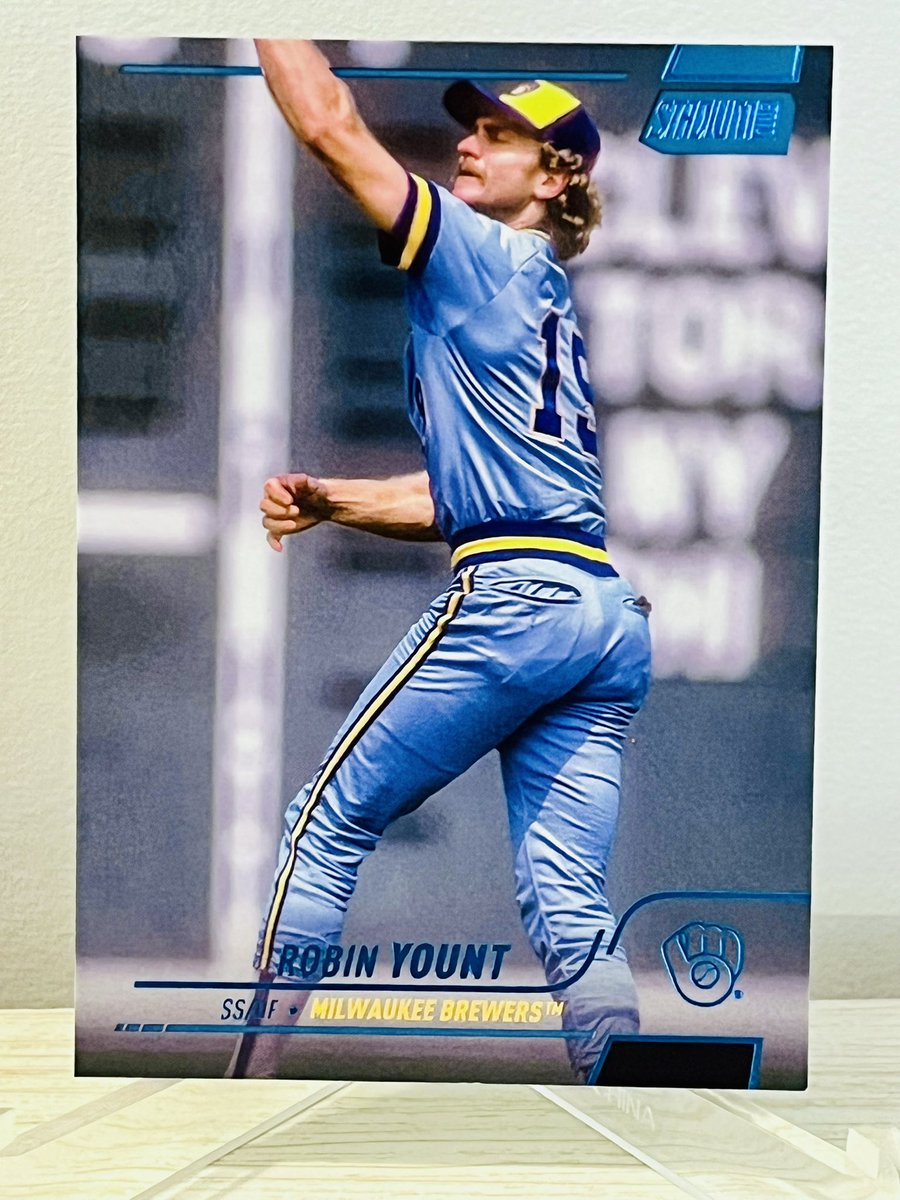 Day 6 Post 76 - $15

Yount SC Blue /50
#Moorestacks #thehobby