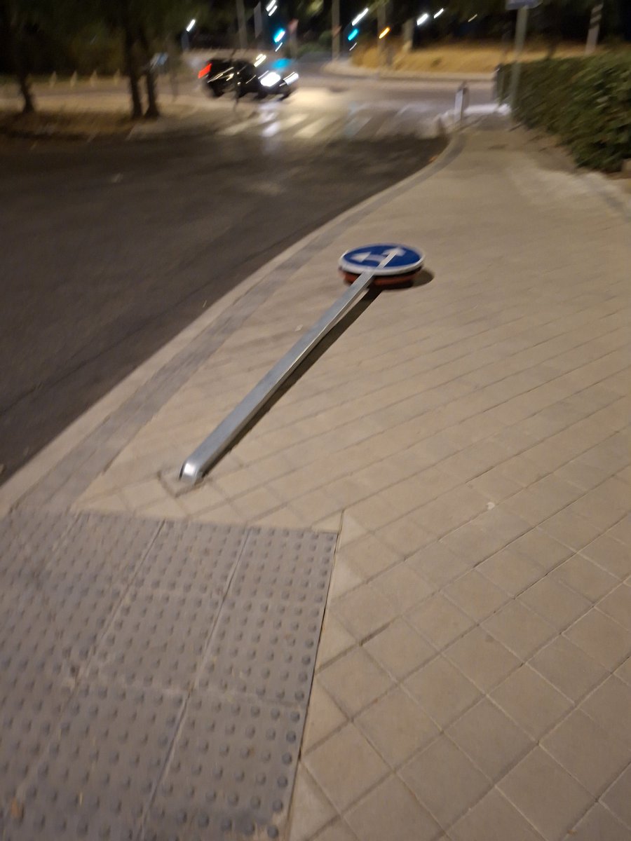 KInfinity11343's tweet photo. Look for the signs they say. 
The signs: https://t.co/G1grdxmoyp