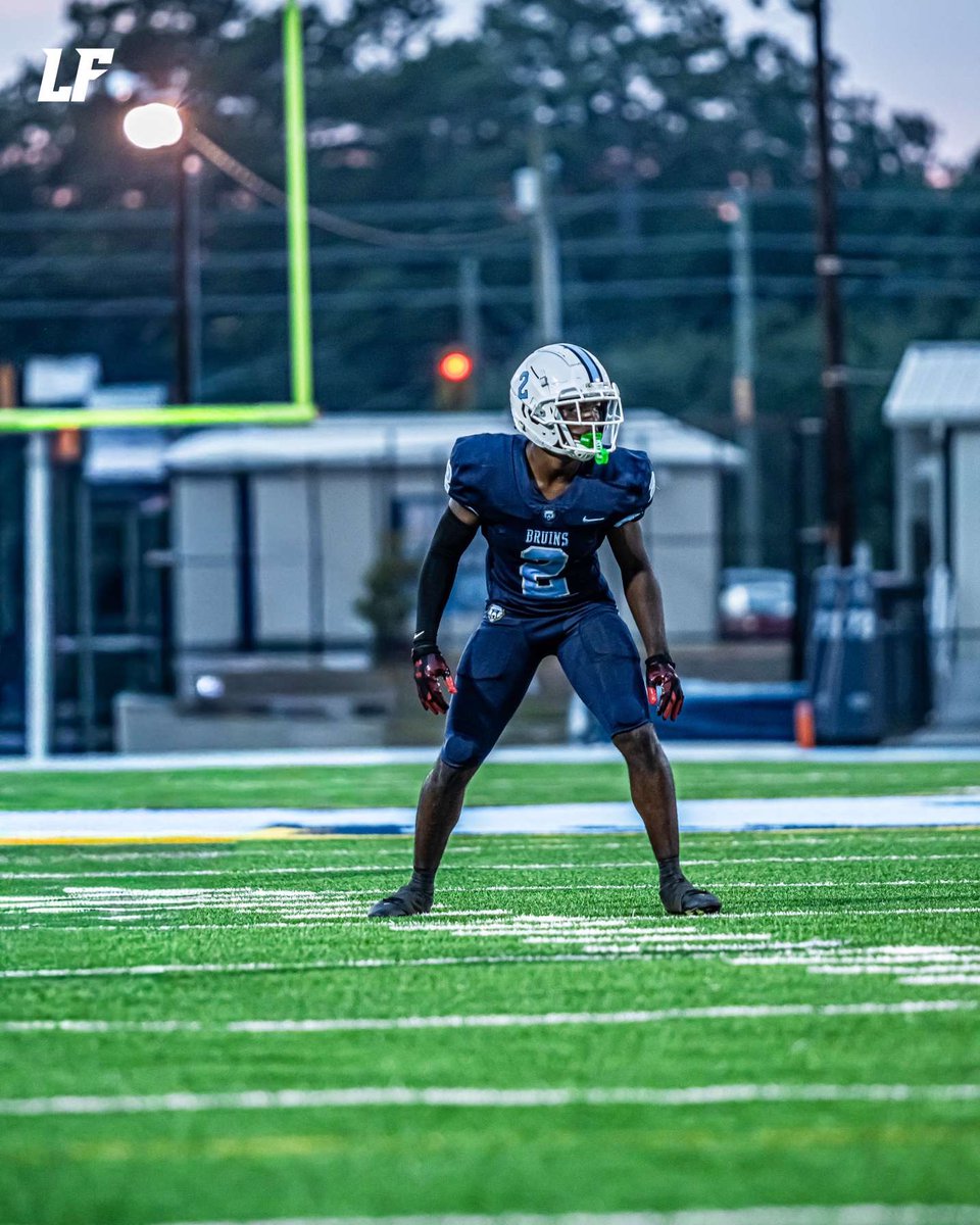 Amare Reaves (@amarereaves) on Twitter photo 🚨Week 0-4 Highlights!!!🚨
2 Int’s
17 Tackles(10 solo)
3 pbu’s
<a href="/malikchevry/">Malik Chevry</a>
hudl.com/v/2SgY1v 🚨Week 0-4 Highlights!!!🚨
2 Int’s
17 Tackles(10 solo)
3 pbu’s
<a href="/malikchevry/">Malik Chevry</a>
hudl.com/v/2SgY1v