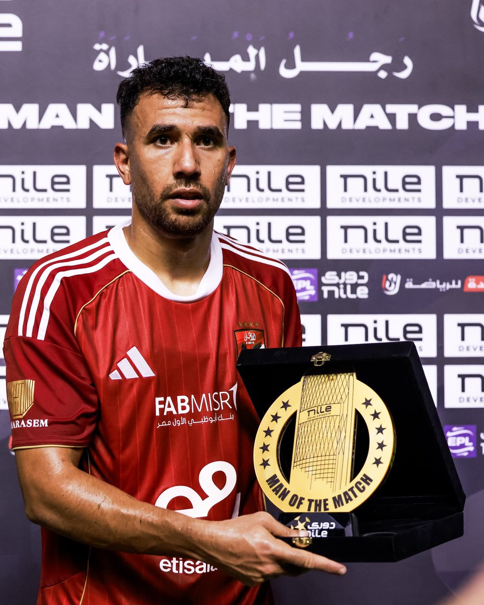 والله يابني حتي وانتا في الريان كونت بتفرج عليك لاعيب شوخيها واناني وكل كوره تاخدها وفاكر نفسك هتعدي من الفرقه كلها وتجيب جول لوحدك وقراراتك كلها غلط وكونت مضيع مجهود زمايلك