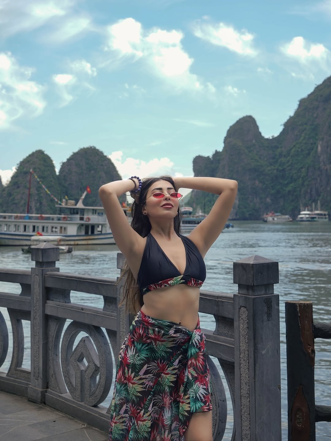 G02g8apb0AAv_IE?format=jpg&name=large