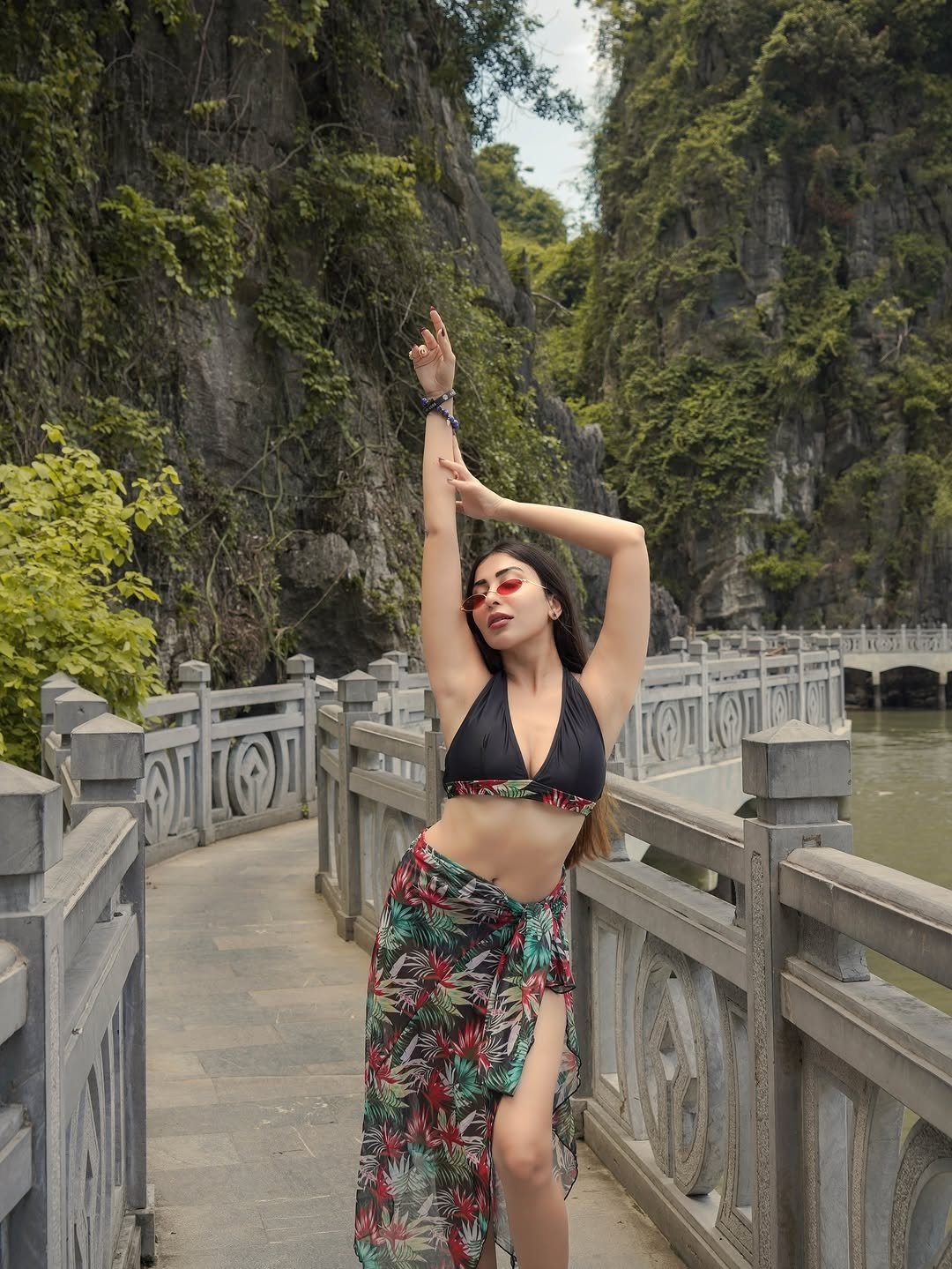 G02g8cfaEAAk8q6?format=jpg&name=large